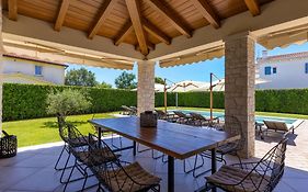 Villa Dionis